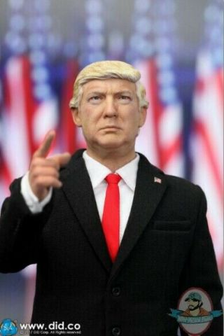 Donald Trump 1/6 Scale Figure by DID.  The 45Th President of the United States. 2