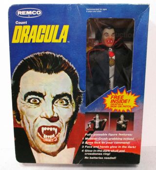 1980 Remco Universal Monsters / Glow In The Dark 8 " Count Dracula W/ Box,  Ring,