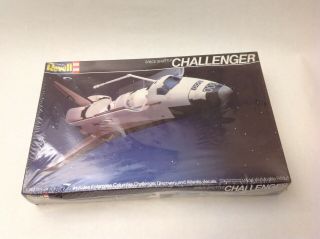 Vintage Revell 1/144 Nasa Space Shuttle Challenger Model Kit 1982