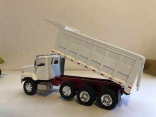 1/50 Conrad International 5600i Dump Truck White 641051