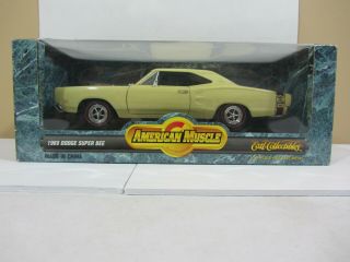 Ertl American Muscle,  1969 Dodge Bee Yellow Vgc 1:18 Scale (g319) 7270