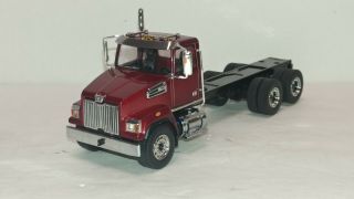 1/50 Diecast Masters Western Star 4700 Sf Day Cab And Chassis For Customs