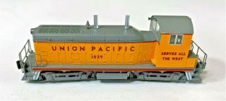 Kato N Scale Union Pacific Up 1029 Nw - 2 Switcher Dc 176 - 4374
