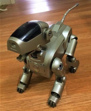 VIDEO SONY Entertainment Dog Robot AIBO 1st Edition ERS - 110 US Ver.  RARE 3
