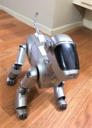VIDEO SONY Entertainment Dog Robot AIBO 1st Edition ERS - 110 US Ver.  RARE 6