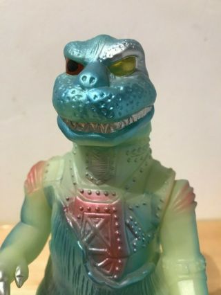 Toygraph Godzilla.  sofubi kaiju zollmen marmit m1go bemon bullmark secret base 5