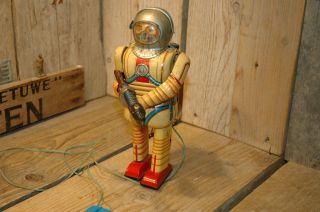 Nomura TN - Earth Man Space Robot made in Japan 8