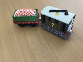 Take Along N Play Diecast Thomas the Train Holiday Toby & Candy Cane Car 2