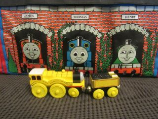 Thomas & Friends Wooden MOLLY & TENDER GOLD MAGNETS Train Car 3