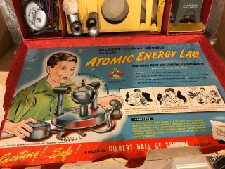 Vintage Gilbert Atomic Energy Nuclear Radiation Robot Space Toy Lab Chemistry 9
