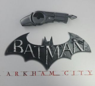 1/6 Hot Toys Arkham City Batman Vgm18 Batclaw