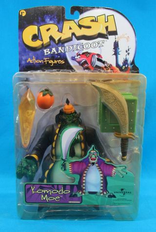 Crash Bandicoot Series 1 Komodoe Moe Figure 1998 Resauras Company On Card