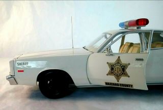 1977 Plymouth Fury Hazzard County Sheriff in 1:18 Scale by Greenlight 19055 4