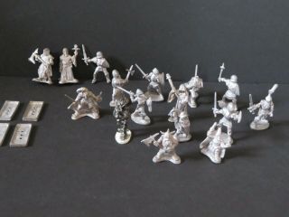 Ral Partha D&d Dungeons And Dragons Miniature 16 Metal Figures 1984 - 1986,  4 Bases