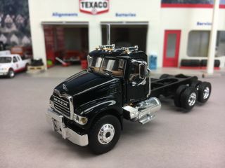 1/64 First Gear Black Mack Granite Day Cab Chassis