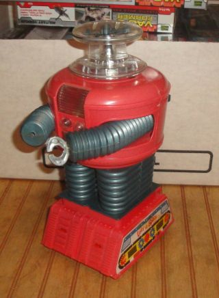 Vintage 1966 Remco Lost In Space Robot Motorized Toy