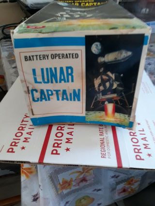 RARE VINTAGE 1960 ' S LUNAR CAPTAIN APOLLO SPACE SHIP LANDER. 2