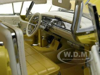 Missing Mirror 1958 BUICK LIMITED SOFT TOP YELLOW 1:18 PLATINUM BY SUNSTAR 4814 3