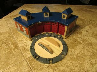 Thomas The Train Wooden Railway Station Roundhouse Engine Shed W Turning Plate