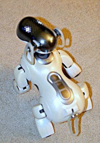 ERS - 7M3 Sony Entertainment Robot AIBO for AIBO Mind 3 & Carrying Case 8