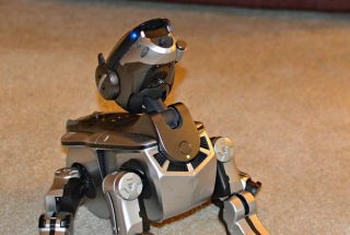 Sony Aibo ERS - 220A - CORE - Battery Robot Dog - LAN card - 5