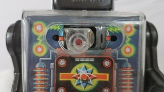 HORIKAWA Fighting Space Man Robot Battery Operated 1967 Tin Toy Japan 5