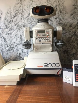 TOMY Omnibot 2000 Robot Vintage 1980’s Toy w/ Remote 9