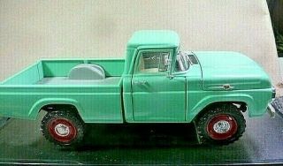 Road Signature Ford 1959 F - 250 Pick Up Truck 1:18 Scale Preown Displayed Only 6