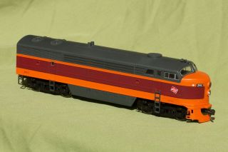 Life Like HO Proto 1000 Milwaukee Road C Liner A unit 26C with NCE decoder 3