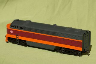 Life Like HO Proto 1000 Milwaukee Road C Liner A unit 26C with NCE decoder 4