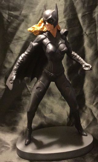 1997 Warner Brothers Batman And Robin Batgirl Figurine 11” Figure