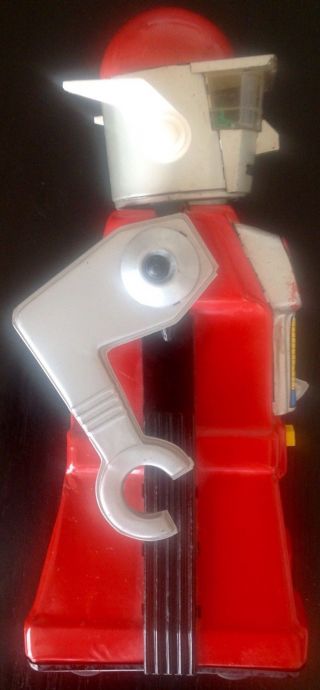 Vintage TALKING ROBOT,  BOX YONEZAWA 1960s Japan SPACE TIN BATTERY OPERATED 5