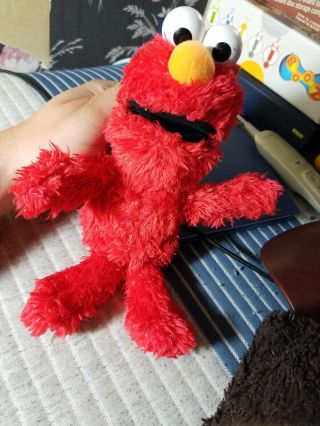 Sesame Street Shake It Up Talking Chatter Elmo 9 " Plush Stuffed Animal Toy 2007