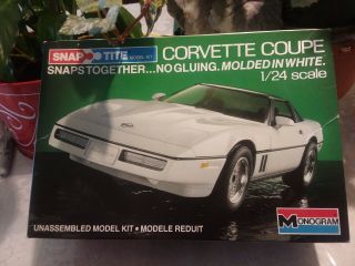 1/24 Snap Tite Monogram Corvette Coupe.
