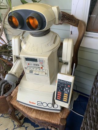 Tomy Omnibot 2000 Robot Vintage 1980’s Toy W/ Remote