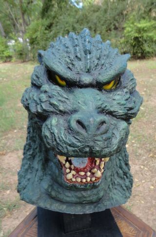 Godzilla 1 - 1 Scale Kaiju Movie Mold Bust.  Bandai M - 1 Collectors Limited Mask