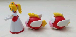 3 Nintendo Figures Cheep Cheep Fish Fire Princess Peach Mario Series K ' nex 2013 2