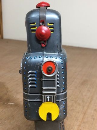Vintage Wind Up Tin Toy Robot - - Space Man - - Made in Japan 5