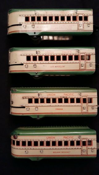 Vintage Marx Union Pacific M10005 Tin Set.  4 Coaches