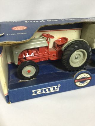 Ford 8N Tractor and Wagon Set wide front 1:16 scale die - cast metal by Ertl 2