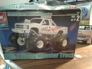 2003 Amt Ertl Usa - 1 Chevy Monster Truck 1:25 Scale Model Kit W/ Open Box