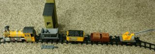 Vintage Goldlok Electric Model Train Set Coal With Crane And Coal Mine And Track