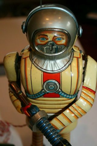 Scarce 1950 ' s Earth Man Spaceman Nomura (Japan) w/ Box 70 Years 5