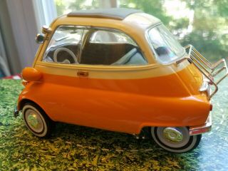 1/18 Revell BMW ISETTA 250 Loose Diecast microcar “bubble car” EXC with display 5