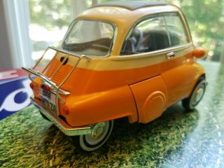 1/18 Revell BMW ISETTA 250 Loose Diecast microcar “bubble car” EXC with display 7