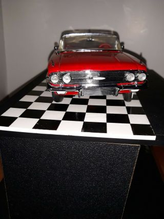 Franklin 1960 Chevy Impala Convertible 1:24 Scale Diecast Model Car