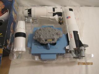 SPACE VOYAGERS ULTIMATE SATURN 5 ROCKET SPACE TOY KIT - BUZZ ALDRIN SERIES 2