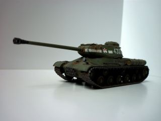 1/72 Zvezda 5011 Js - 2 Stalin Tank,  Build & Painted