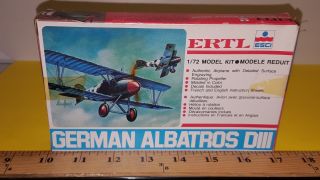 1/72 Esci/ertl German Albatros Diii Airplane Model Kit Opened
