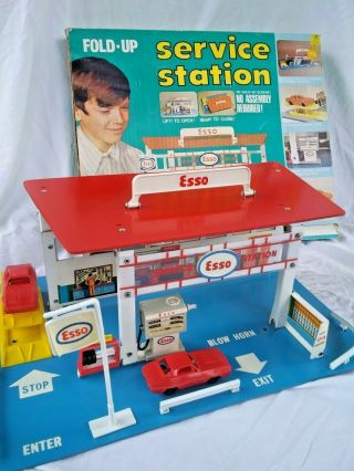 1970s Tin Esso Gas Fold Up Service Station Diecast Playset By Kresge